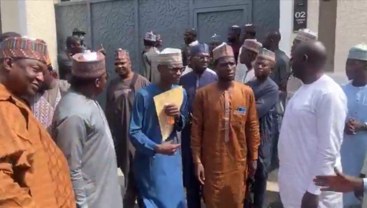 Where is your court order, do you want to disgrace me – Malami clashes with EFCC operatives [VIDEO] 